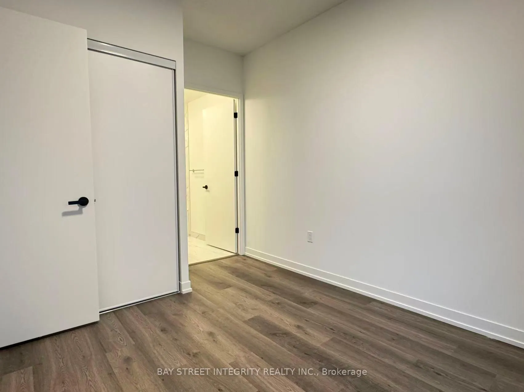 Photo 5 of Unit 2601, 8 Interchange Way, Vaughan, Vaughan Corporate Centre — HOMEH