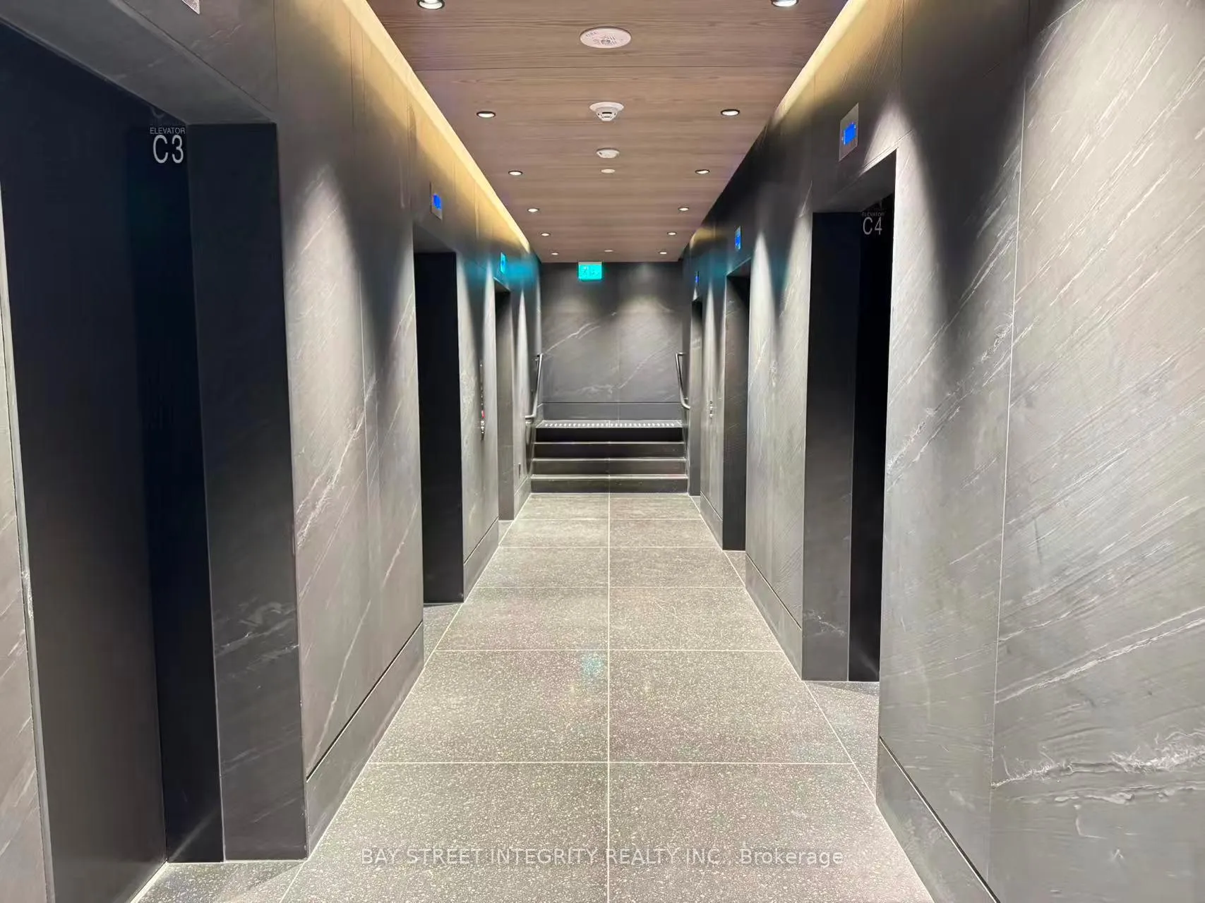 Photo 15 of Unit 2601, 8 Interchange Way, Vaughan, Vaughan Corporate Centre — HOMEH