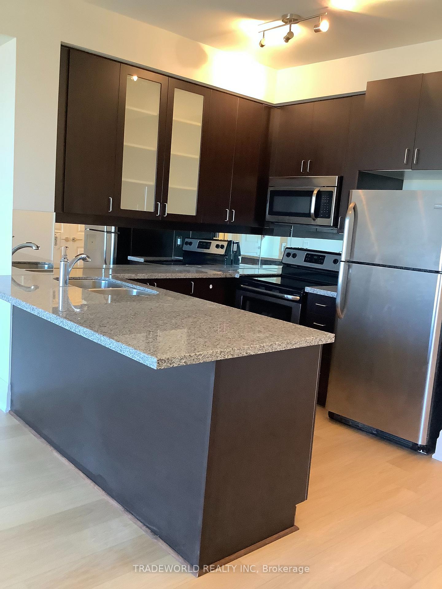 Photo 3 of Unit 509, 111 Upper Duke Crescent, Markham, Unionville — HOMEH