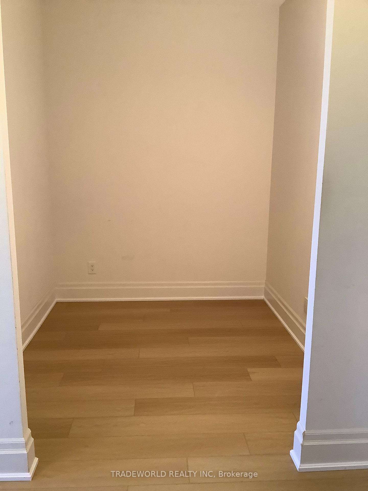 Photo 8 of Unit 509, 111 Upper Duke Crescent, Markham, Unionville — HOMEH