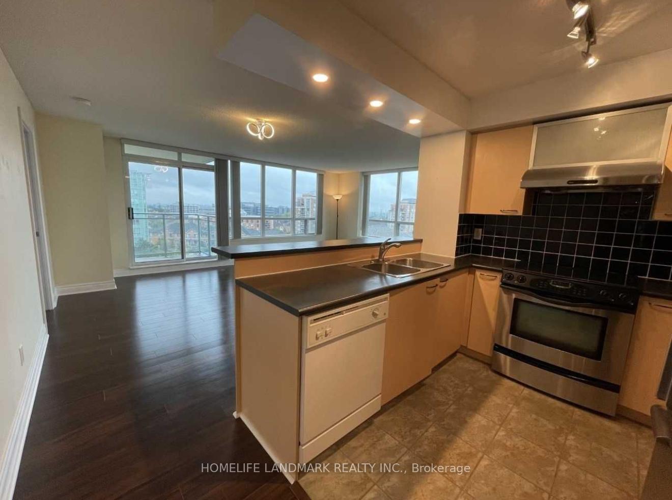 Photo 1 of Unit 805, 48 Suncrest Boulevard, Markham, Commerce Valley — HOMEH