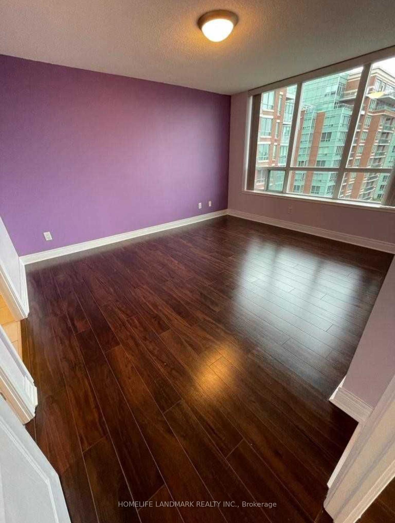 Photo 5 of Unit 805, 48 Suncrest Boulevard, Markham, Commerce Valley — HOMEH