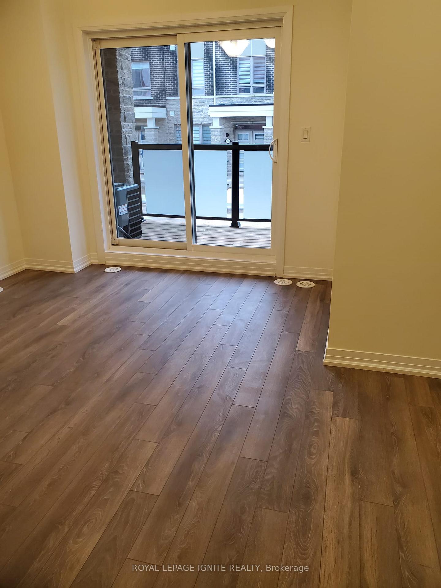 Photo 5 of Unit Unit 3, 250 Lagerfeld Drive, Brampton, Northwest Brampton — HOMEH