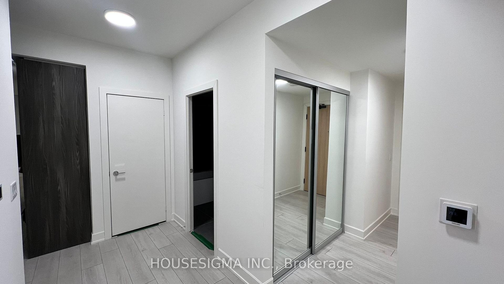 Photo 4 of Unit 1106, 15 Mercer Street, Toronto, Waterfront Communities — HOMEH