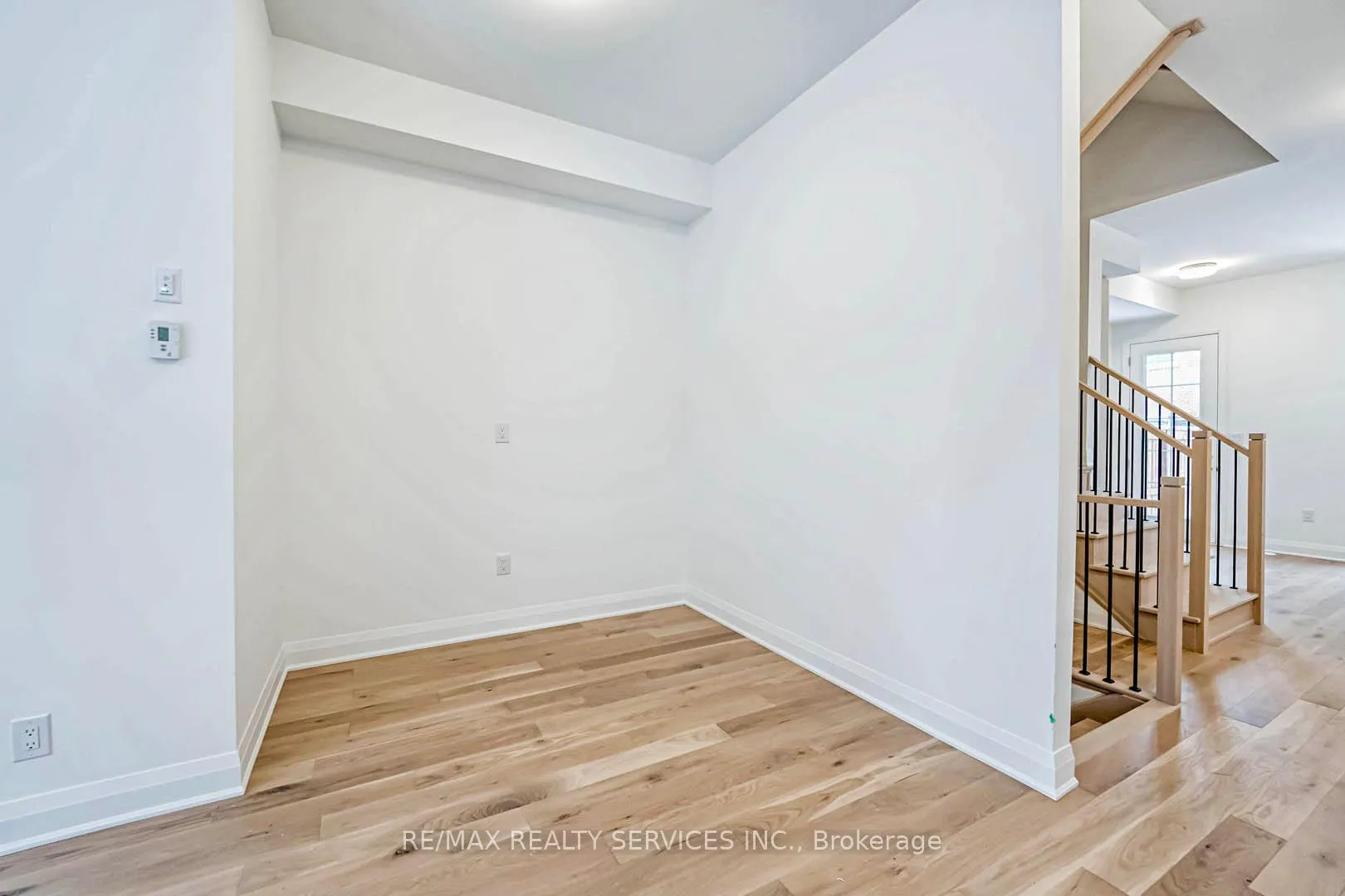 Photo 10 of 35 Alton Crescent, Vaughan, Uplands — HOMEH