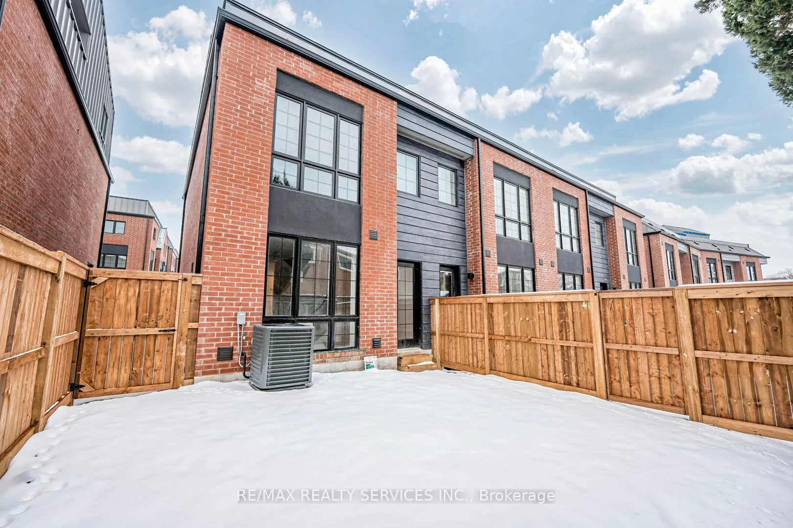 Photo 35 of 35 Alton Crescent, Vaughan, Uplands — HOMEH