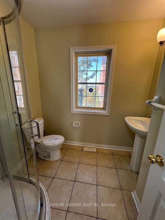 Photo 12 of 1 Nakina Way, Markham, Village Green-South Unionville — HOMEH