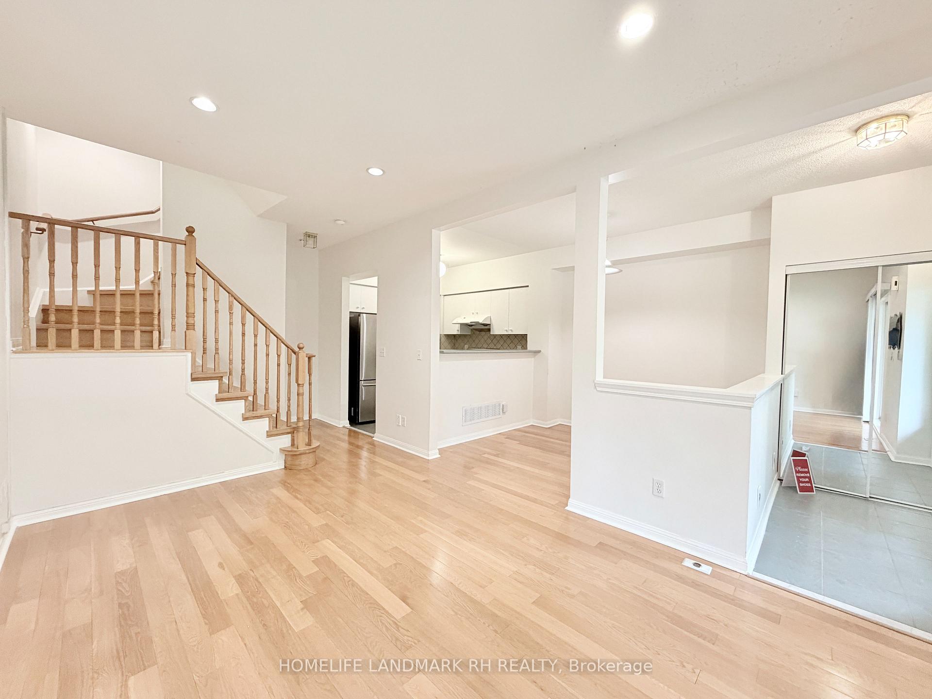 Photo 2 of Unit 2, 18 St Moritz Way, Markham, Unionville — HOMEH