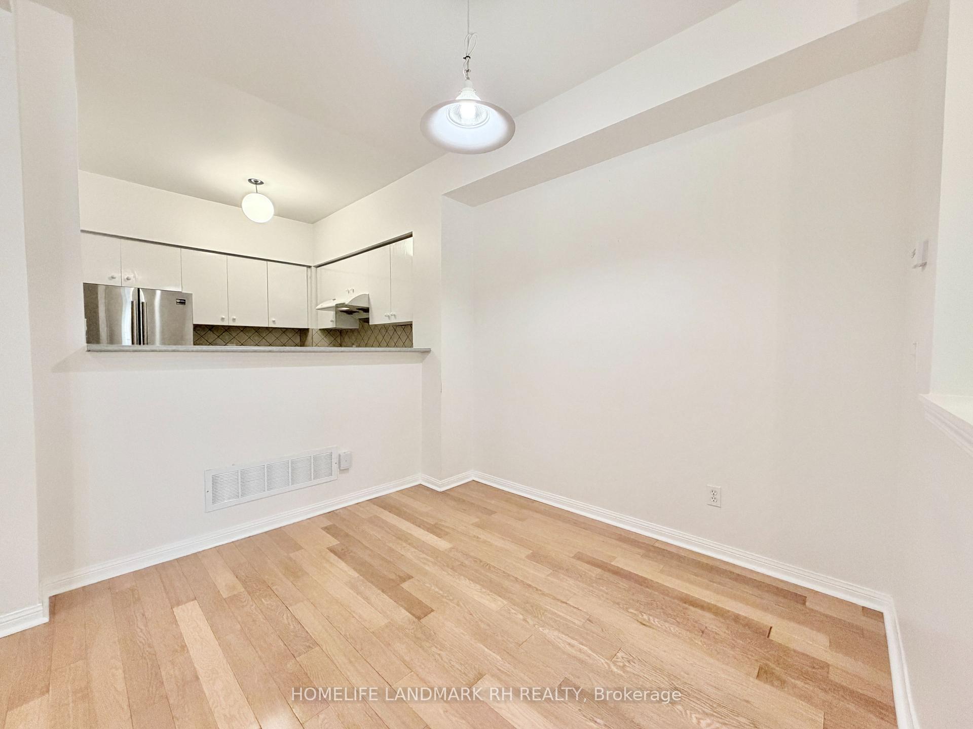 Photo 4 of Unit 2, 18 St Moritz Way, Markham, Unionville — HOMEH