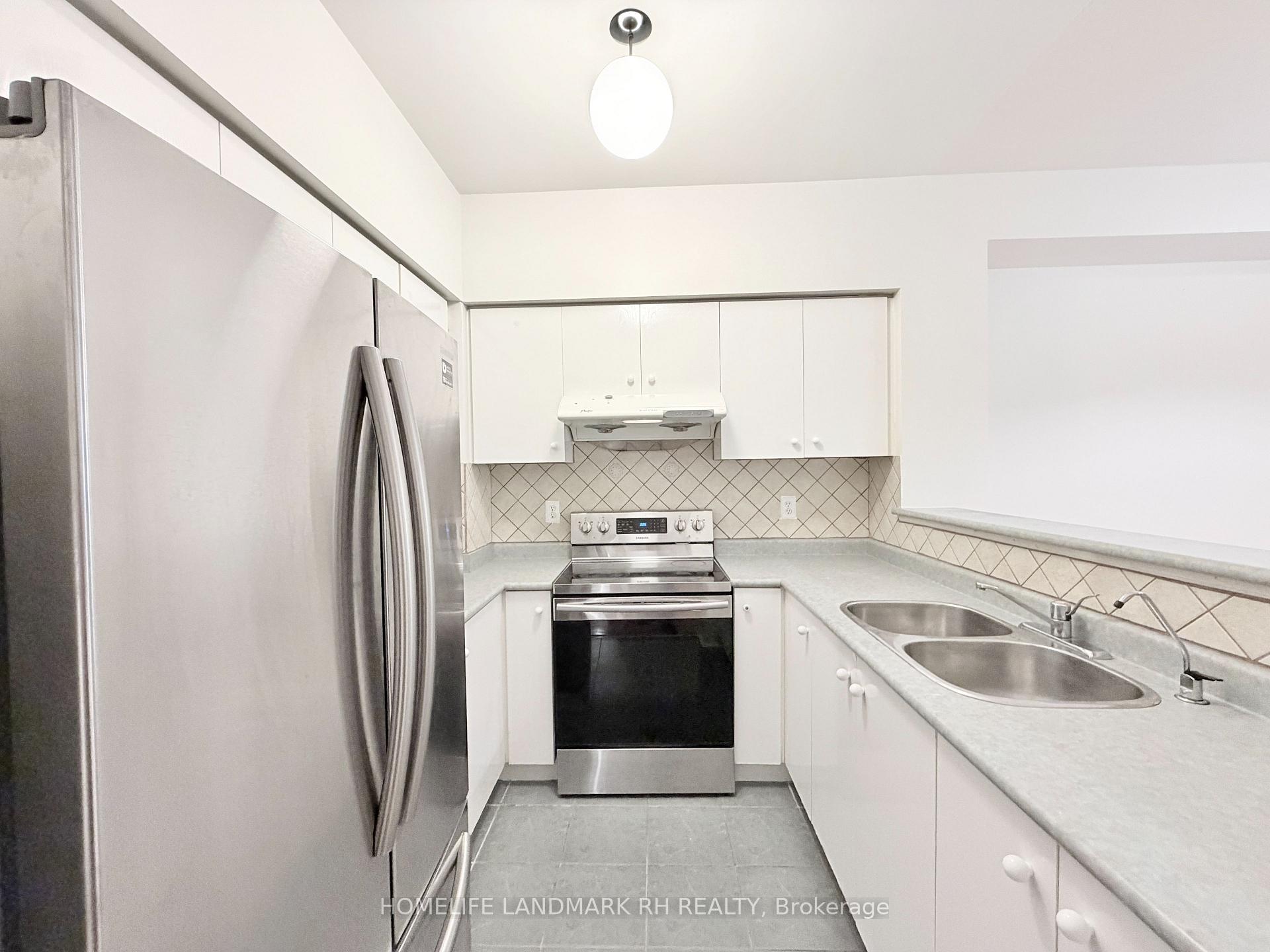Photo 9 of Unit 2, 18 St Moritz Way, Markham, Unionville — HOMEH