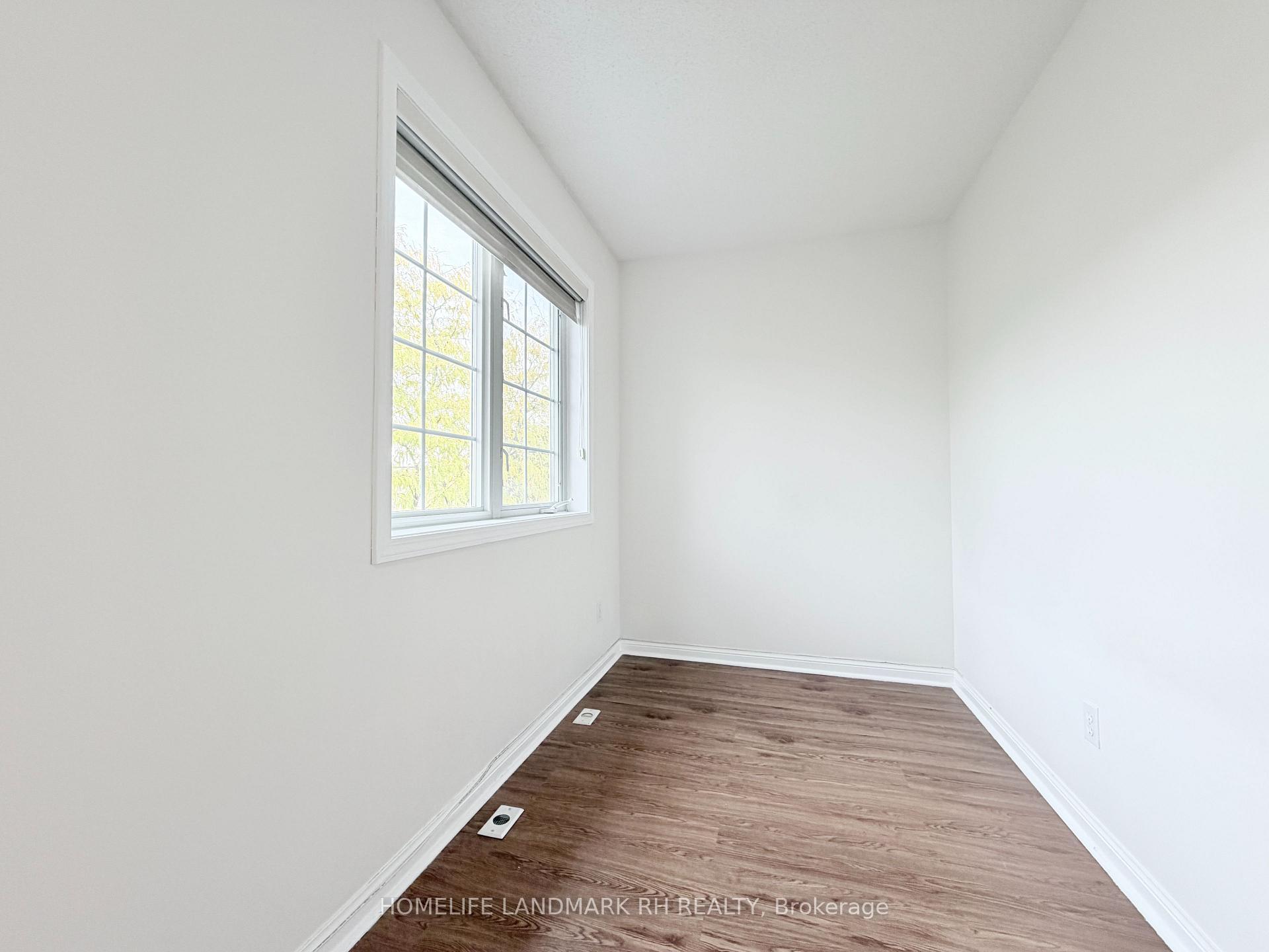 Photo 12 of Unit 2, 18 St Moritz Way, Markham, Unionville — HOMEH