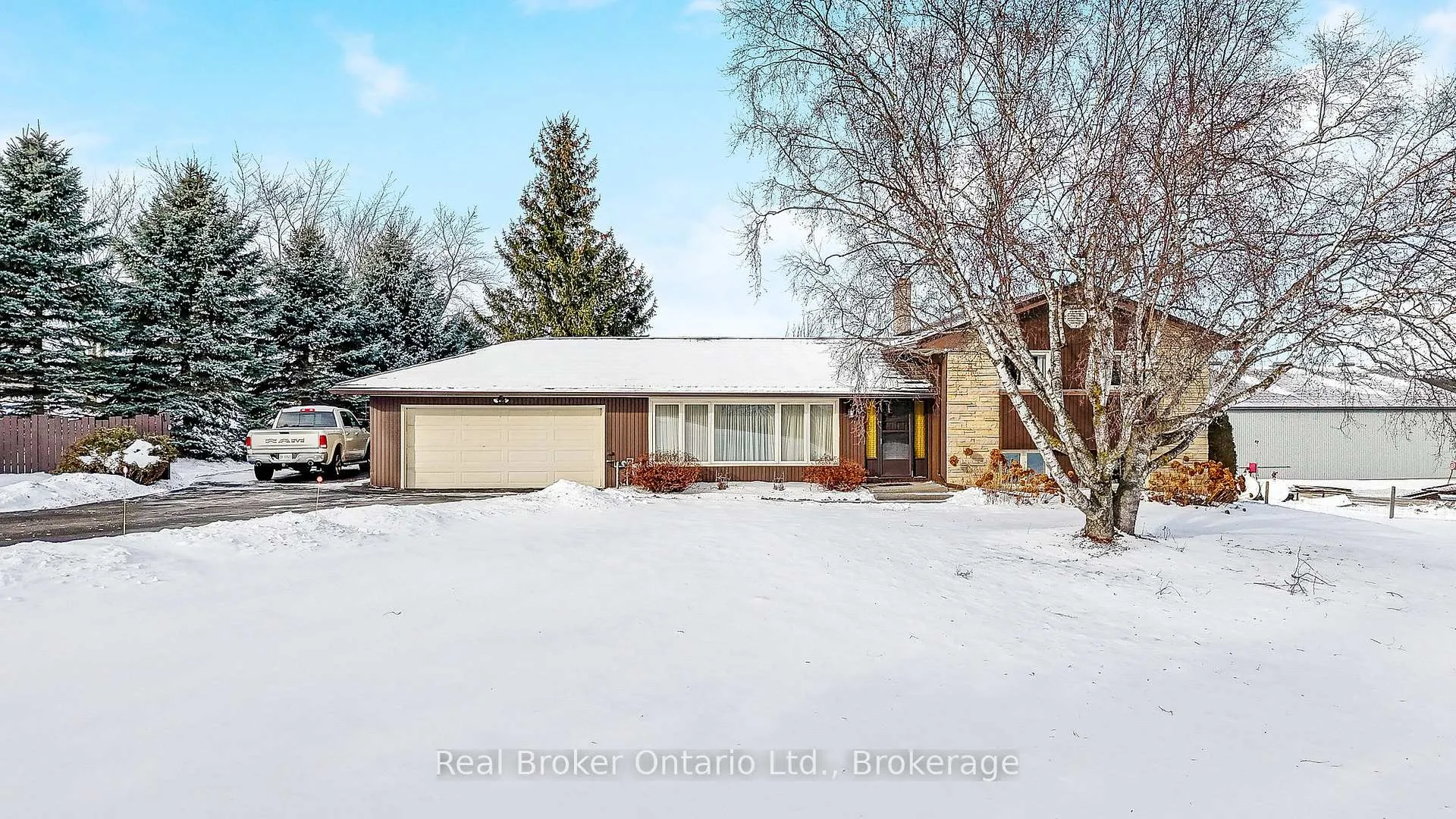 Front of 9412 Sideroad 17