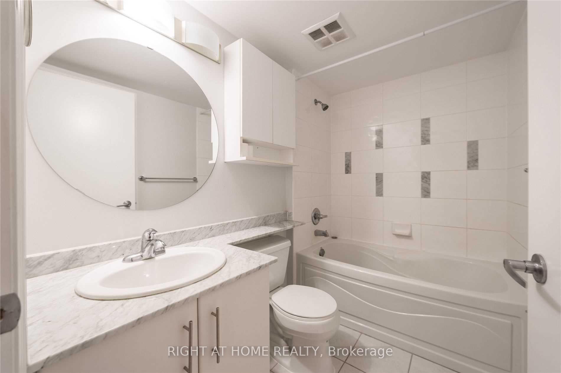 Photo 7 of Unit 608, 16 Yonge Street, Toronto, Waterfront Communities — HOMEH