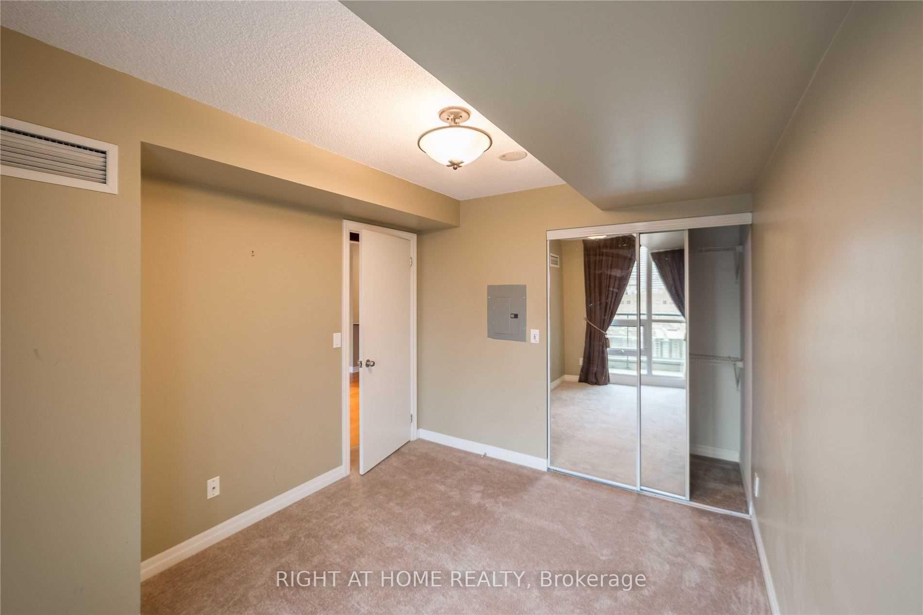 Photo 8 of Unit 608, 16 Yonge Street, Toronto, Waterfront Communities — HOMEH