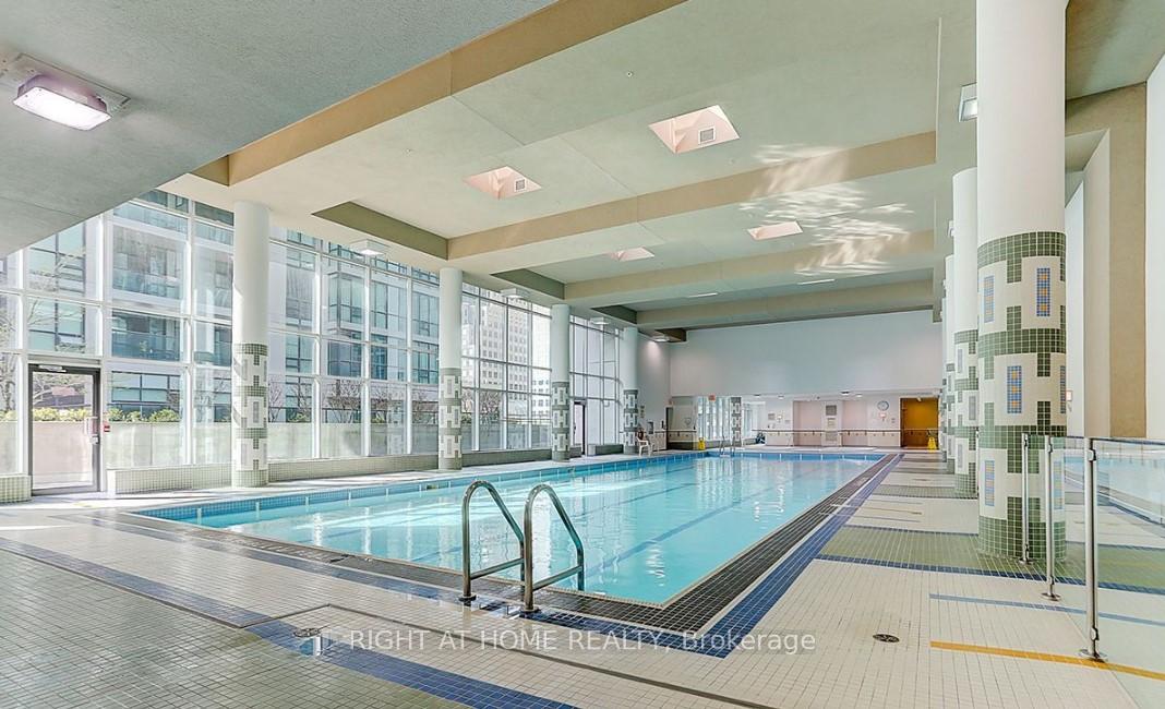Photo 15 of Unit 608, 16 Yonge Street, Toronto, Waterfront Communities — HOMEH