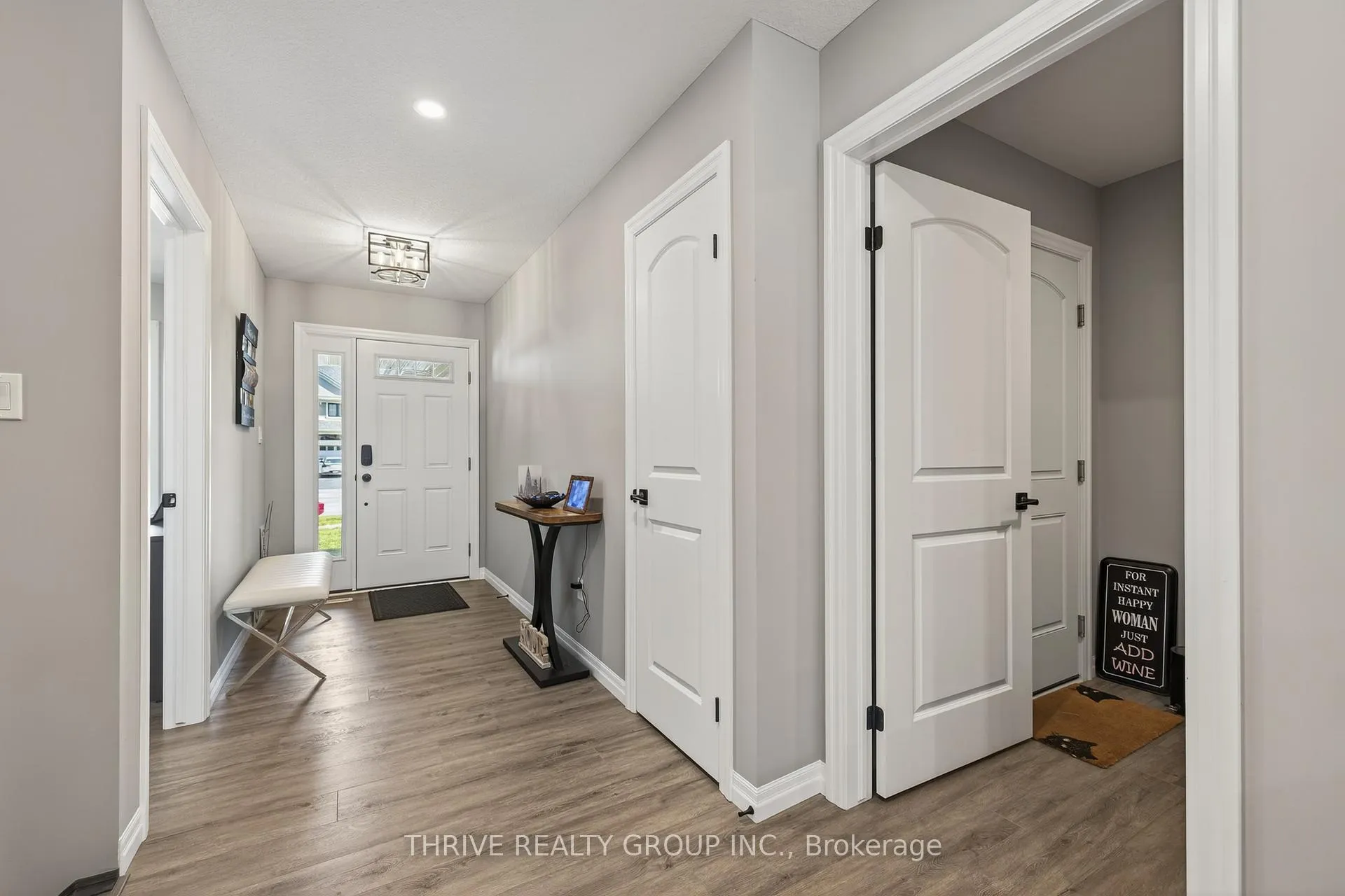 Photo 4 of 17 Dunning Way, St. Thomas — HOMEH