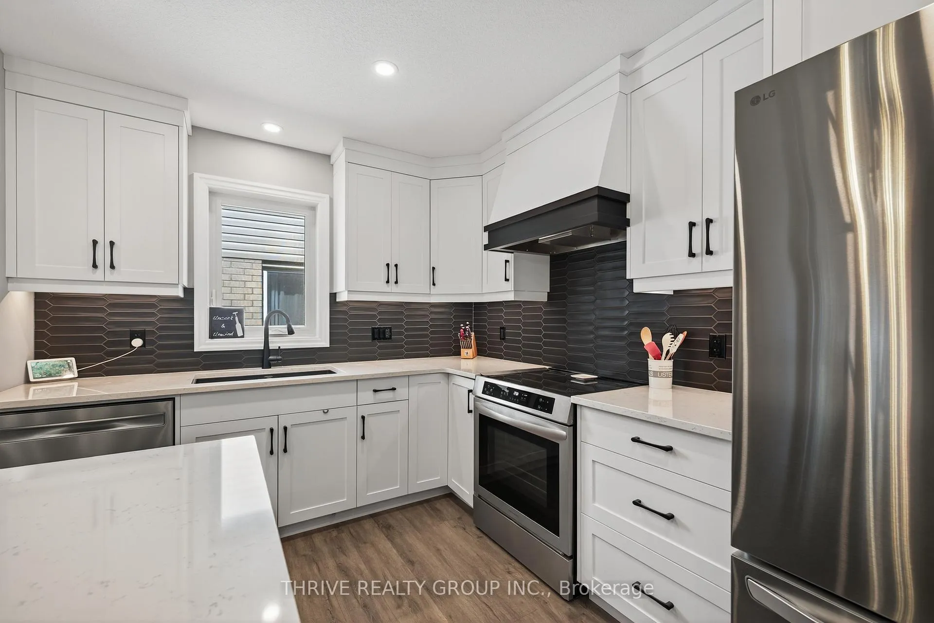 Photo 11 of 17 Dunning Way, St. Thomas — HOMEH