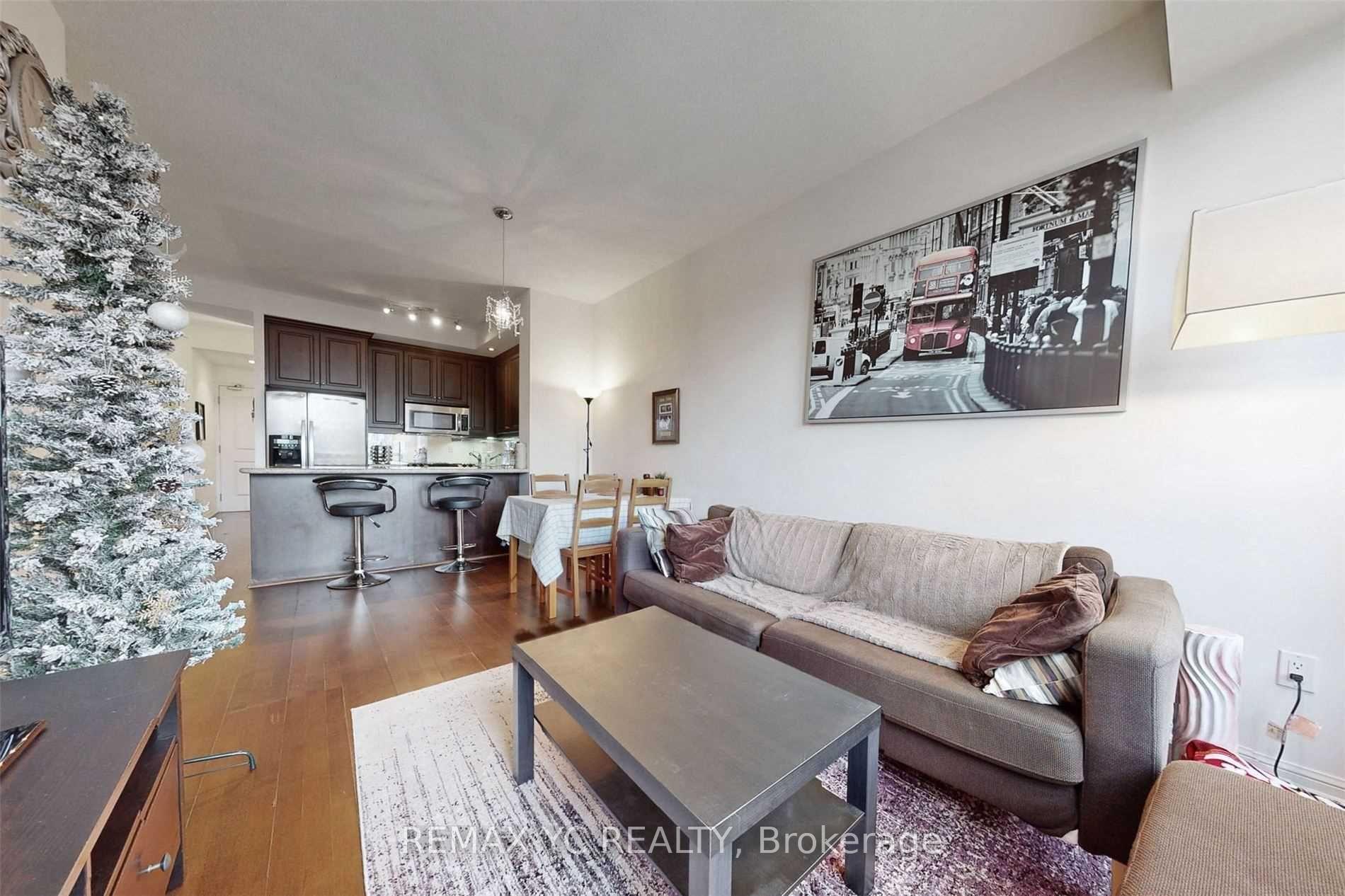 Photo 6 of Unit 413, 628 Fleet Street, Toronto, Niagara — HOMEH