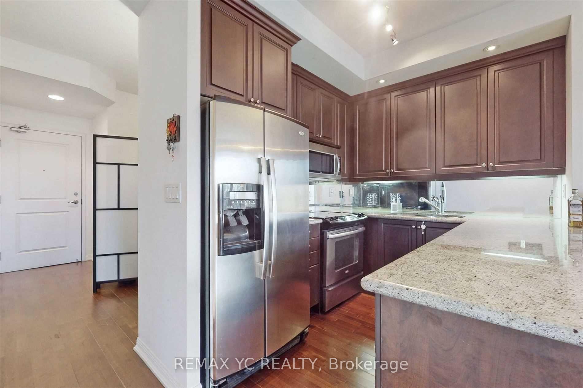 Photo 10 of Unit 413, 628 Fleet Street, Toronto, Niagara — HOMEH