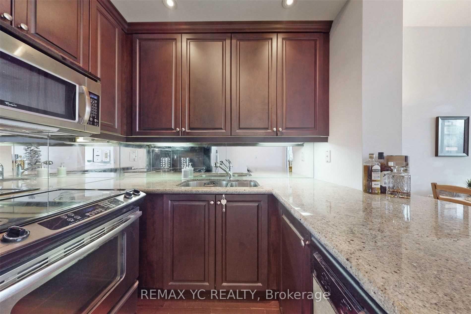 Photo 12 of Unit 413, 628 Fleet Street, Toronto, Niagara — HOMEH