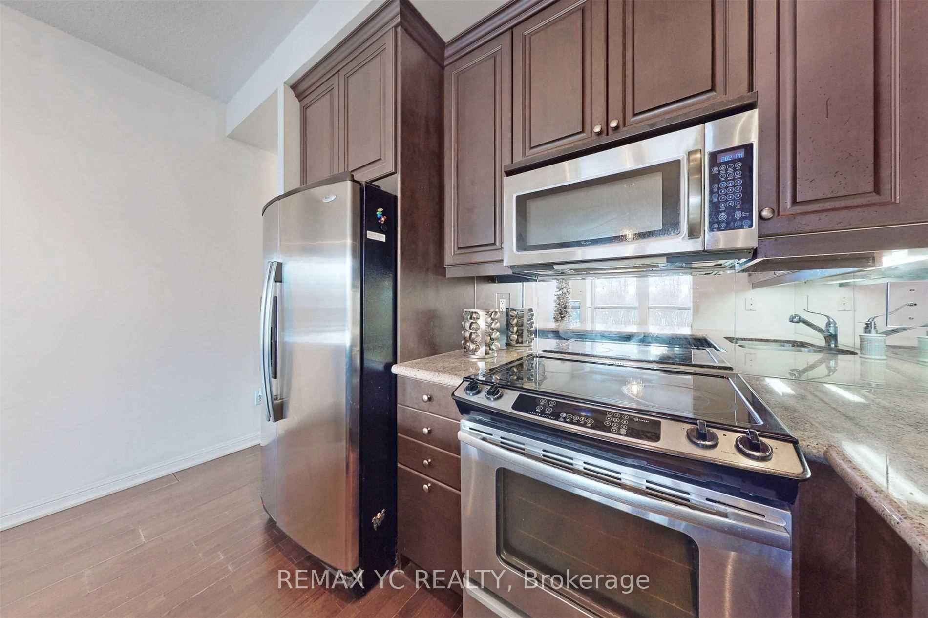 Photo 14 of Unit 413, 628 Fleet Street, Toronto, Niagara — HOMEH