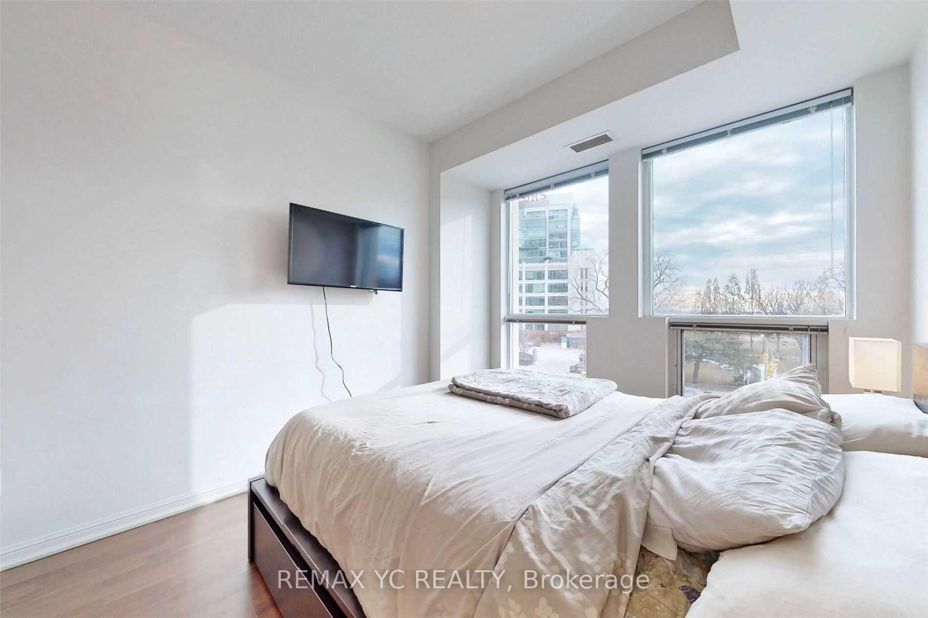 Photo 17 of Unit 413, 628 Fleet Street, Toronto, Niagara — HOMEH