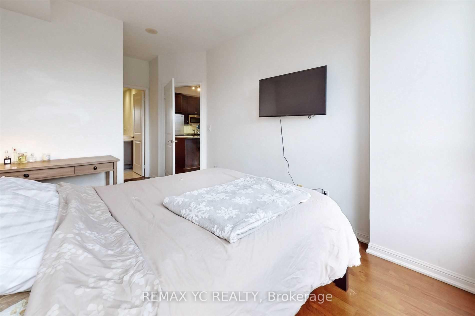 Photo 19 of Unit 413, 628 Fleet Street, Toronto, Niagara — HOMEH