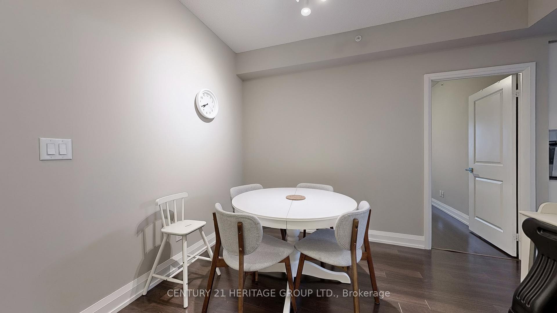 Photo 12 of Unit 1432, 7161 Yonge Street, Markham, Thornhill — HOMEH