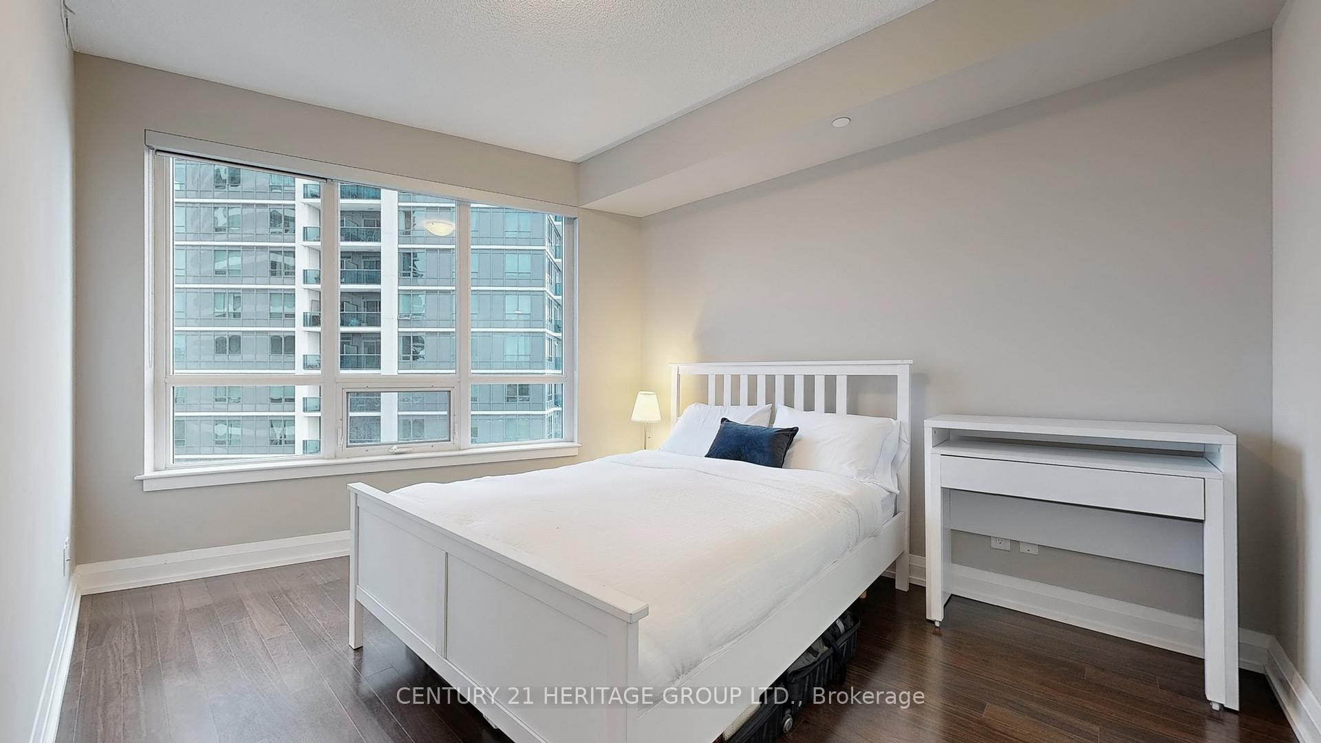 Photo 14 of Unit 1432, 7161 Yonge Street, Markham, Thornhill — HOMEH