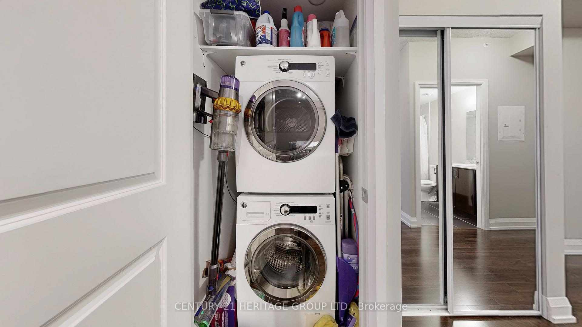 Photo 22 of Unit 1432, 7161 Yonge Street, Markham, Thornhill — HOMEH
