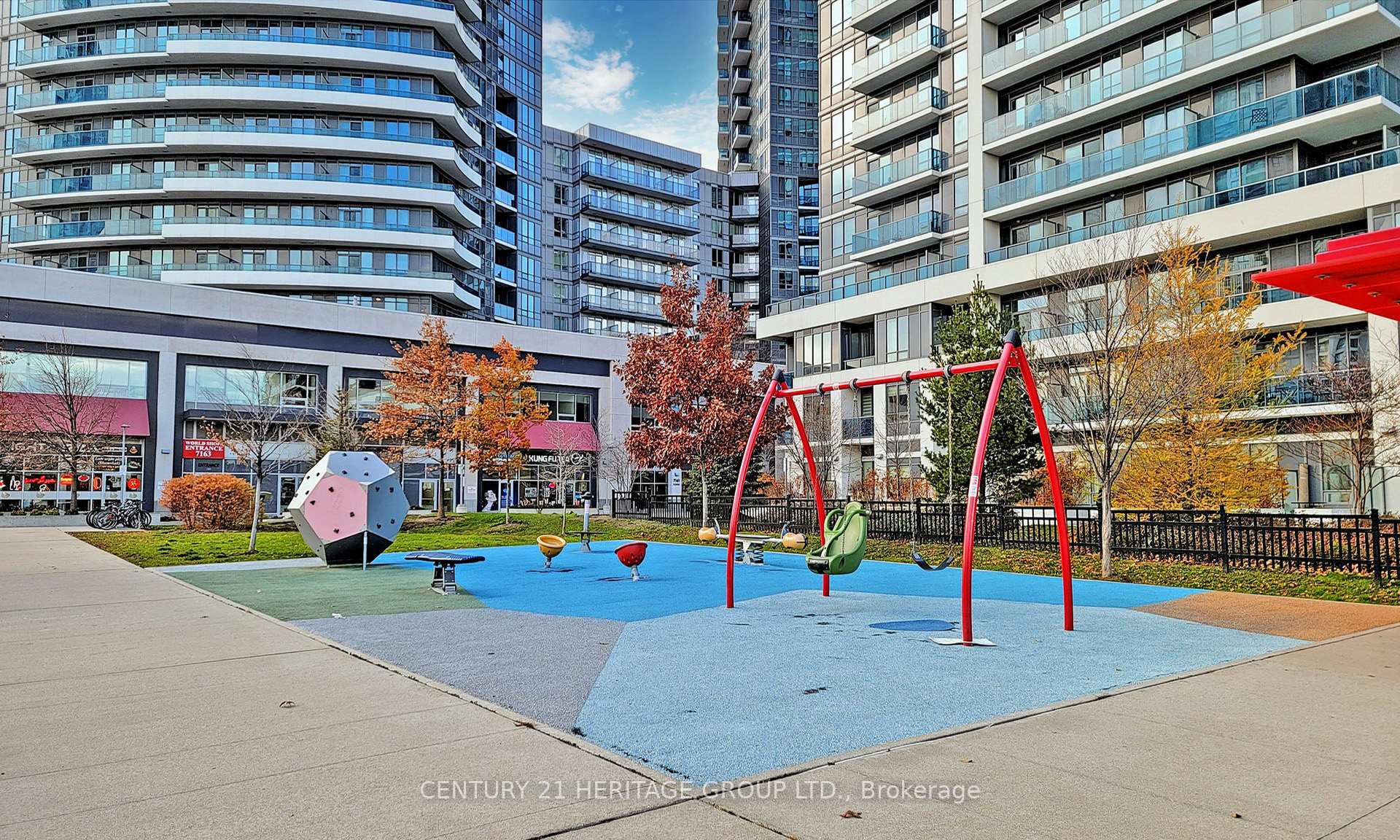Photo 47 of Unit 1432, 7161 Yonge Street, Markham, Thornhill — HOMEH