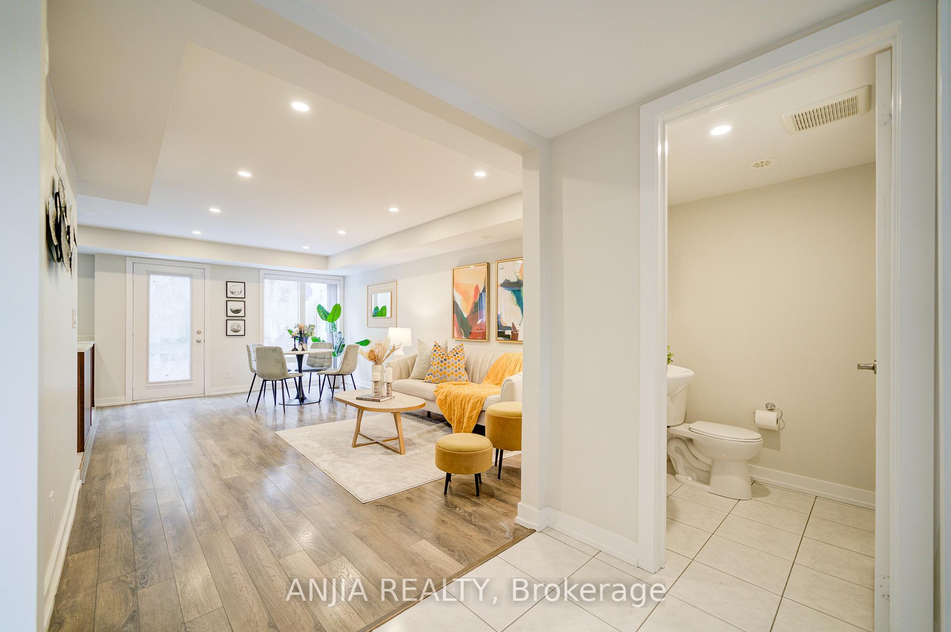 Photo 4 of Unit 1007, 55 Lindcrest Manor, Markham, Cornell — HOMEH