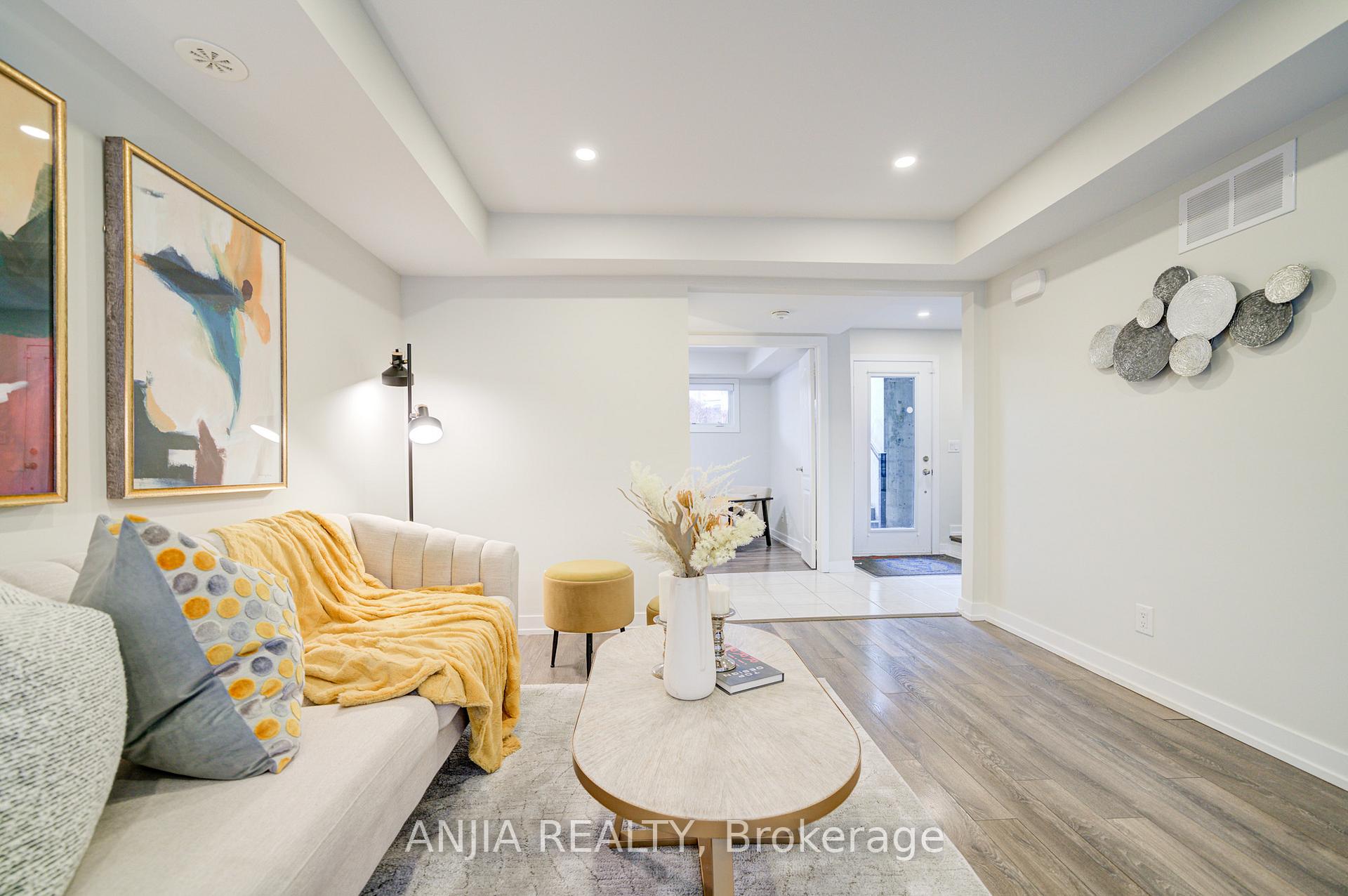Photo 12 of Unit 1007, 55 Lindcrest Manor, Markham, Cornell — HOMEH