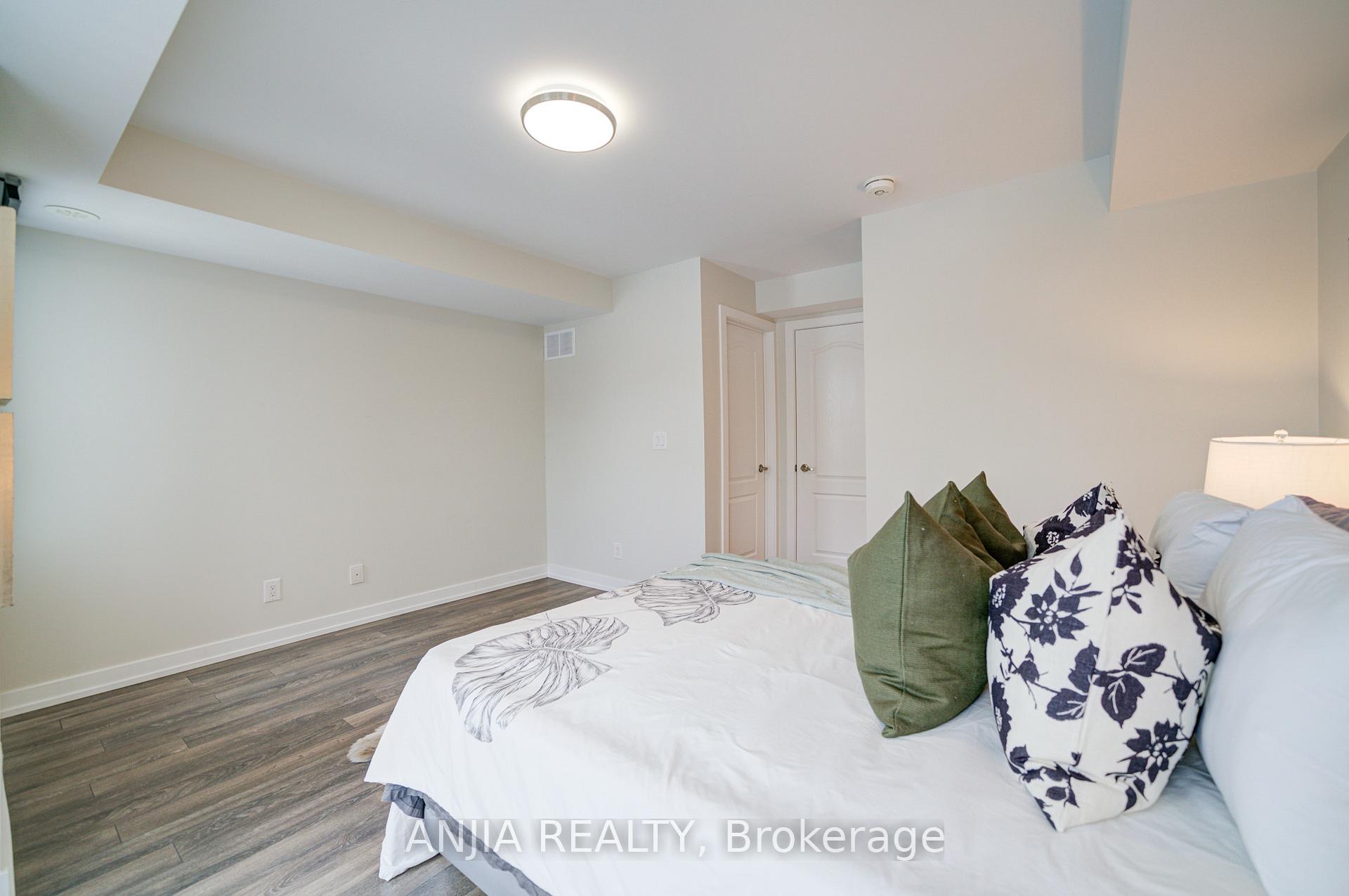 Photo 32 of Unit 1007, 55 Lindcrest Manor, Markham, Cornell — HOMEH
