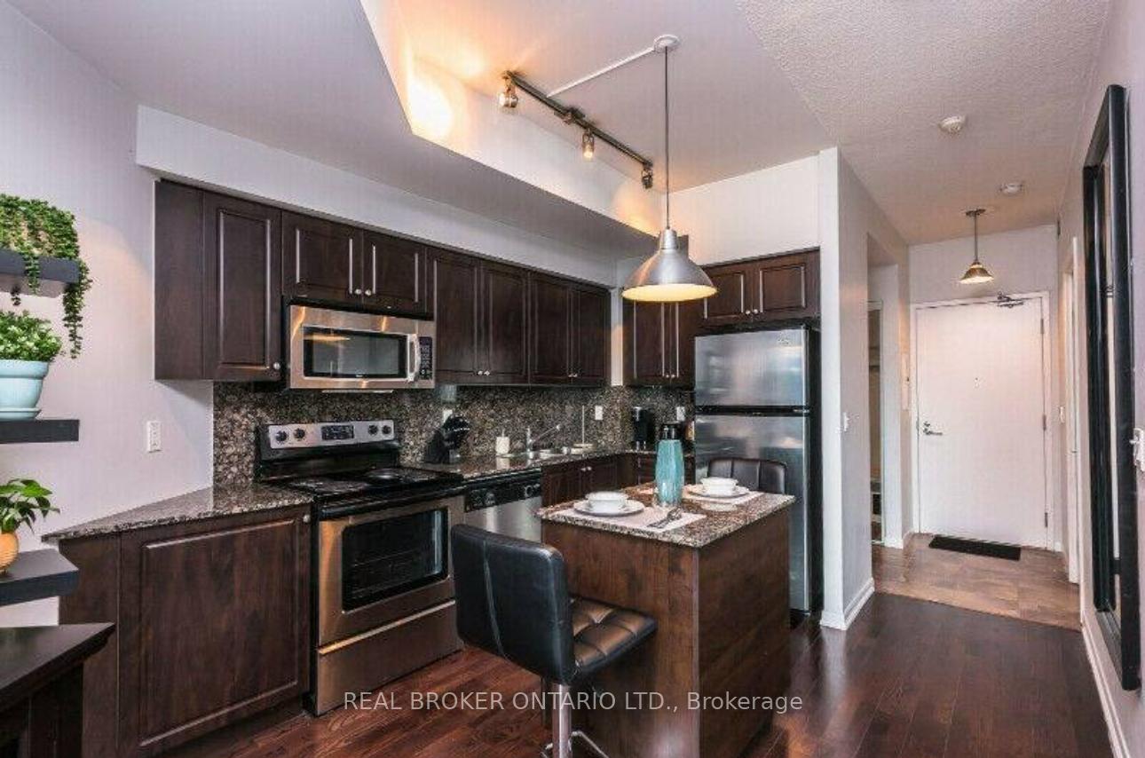 Front of Unit 715, 215 Fort York Boulevard
