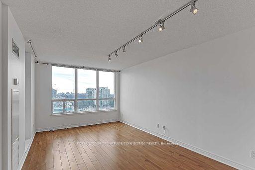 Photo 5 of Unit 905, 60 Disera Drive, Vaughan, Beverley Glen — HOMEH