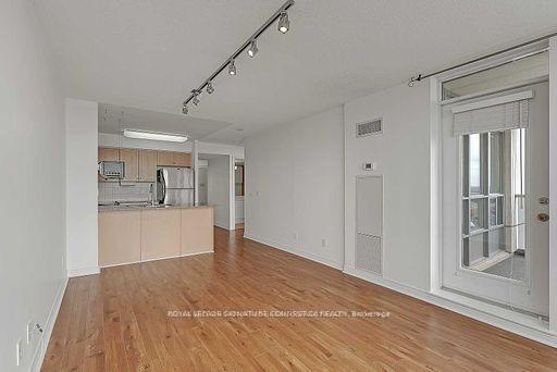 Photo 6 of Unit 905, 60 Disera Drive, Vaughan, Beverley Glen — HOMEH