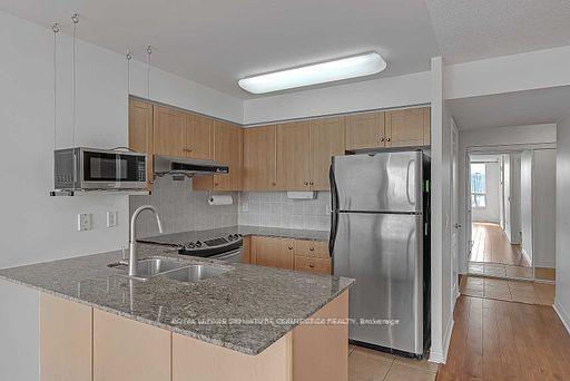 Photo 10 of Unit 905, 60 Disera Drive, Vaughan, Beverley Glen — HOMEH