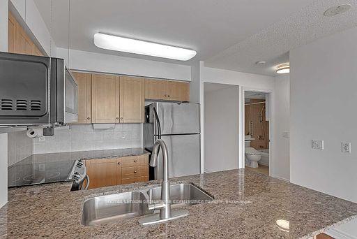Photo 12 of Unit 905, 60 Disera Drive, Vaughan, Beverley Glen — HOMEH