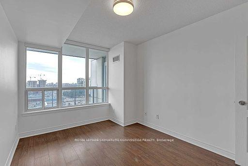 Photo 15 of Unit 905, 60 Disera Drive, Vaughan, Beverley Glen — HOMEH