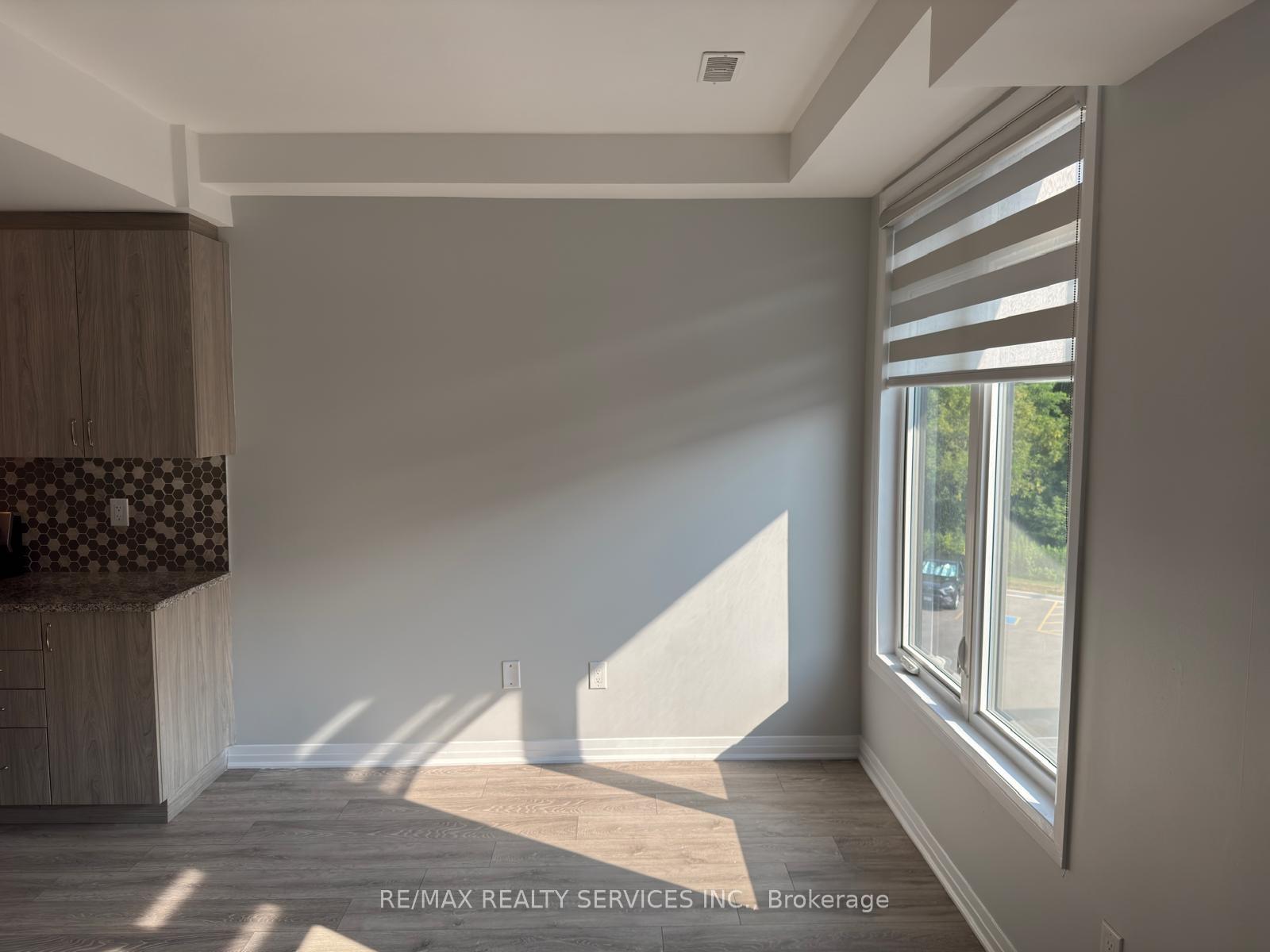 Photo 7 of Unit 63, 2 Willow Street, Brant, Paris — HOMEH