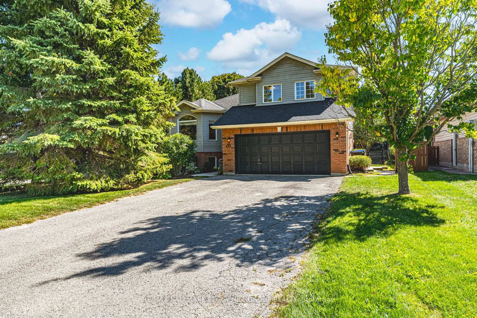 Photo 1 of 239 Simcoe Street, Clearview, Stayner — HOMEH