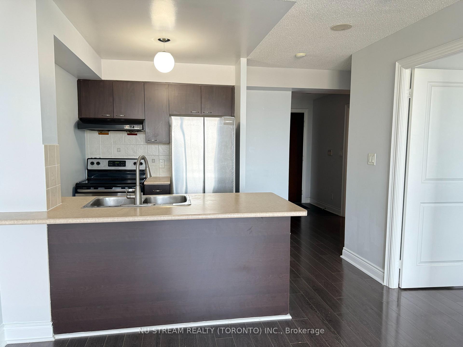 Photo 3 of Unit 915, 88 Times Avenue, Markham, Commerce Valley — HOMEH