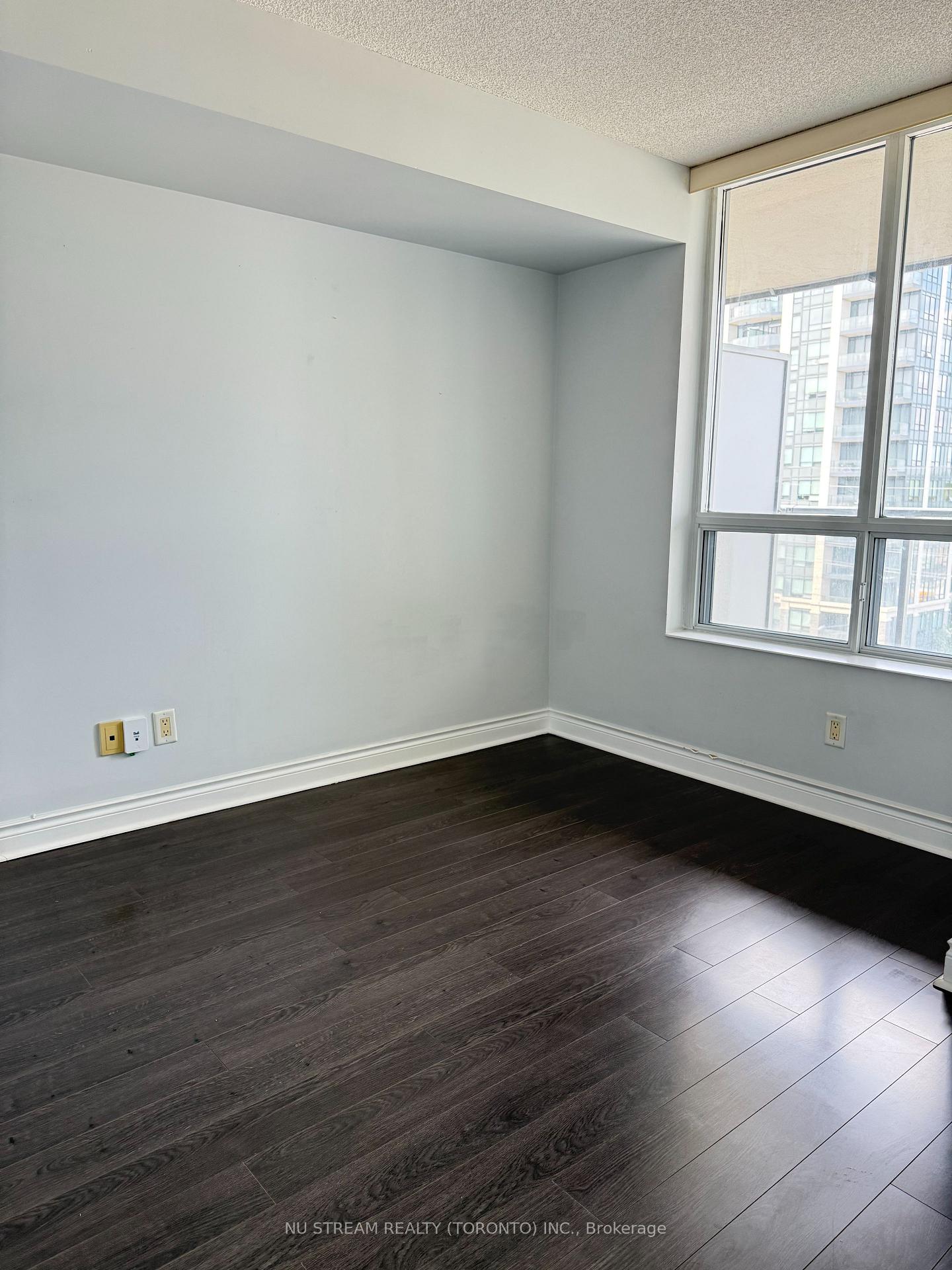 Photo 6 of Unit 915, 88 Times Avenue, Markham, Commerce Valley — HOMEH