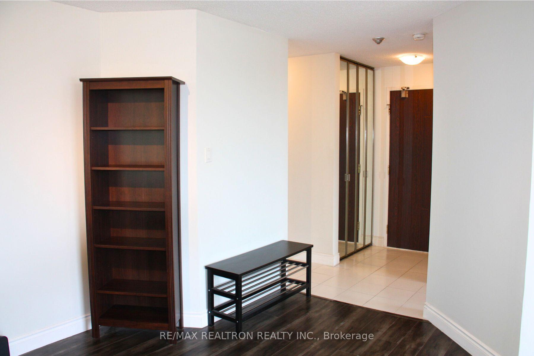 Photo 8 of Unit 207, 7420 Bathurst Street, Vaughan, Brownridge — HOMEH