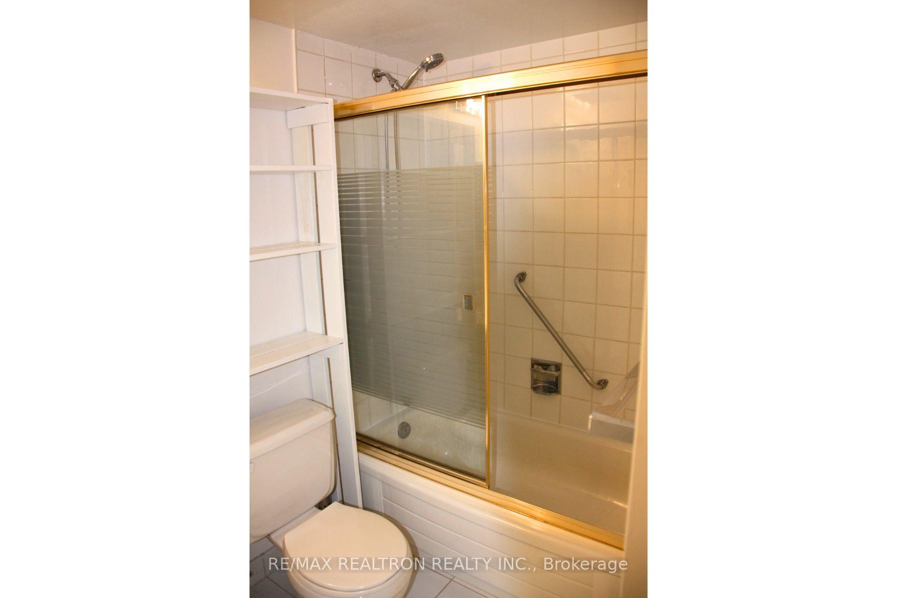 Photo 14 of Unit 207, 7420 Bathurst Street, Vaughan, Brownridge — HOMEH