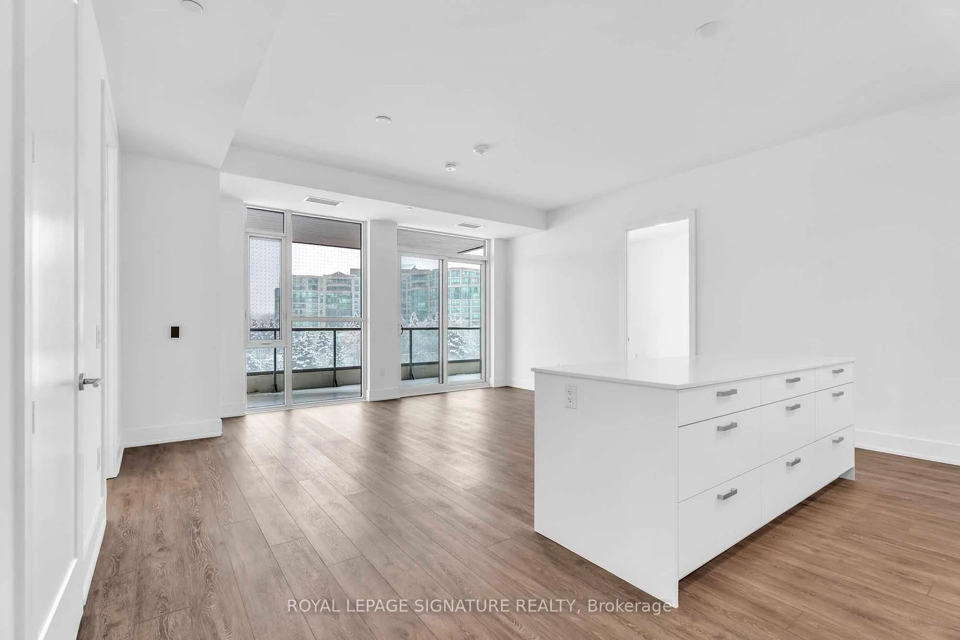 Photo 4 of Unit 516, 399 Royal Orchard Boulevard, Markham, Royal Orchard — HOMEH