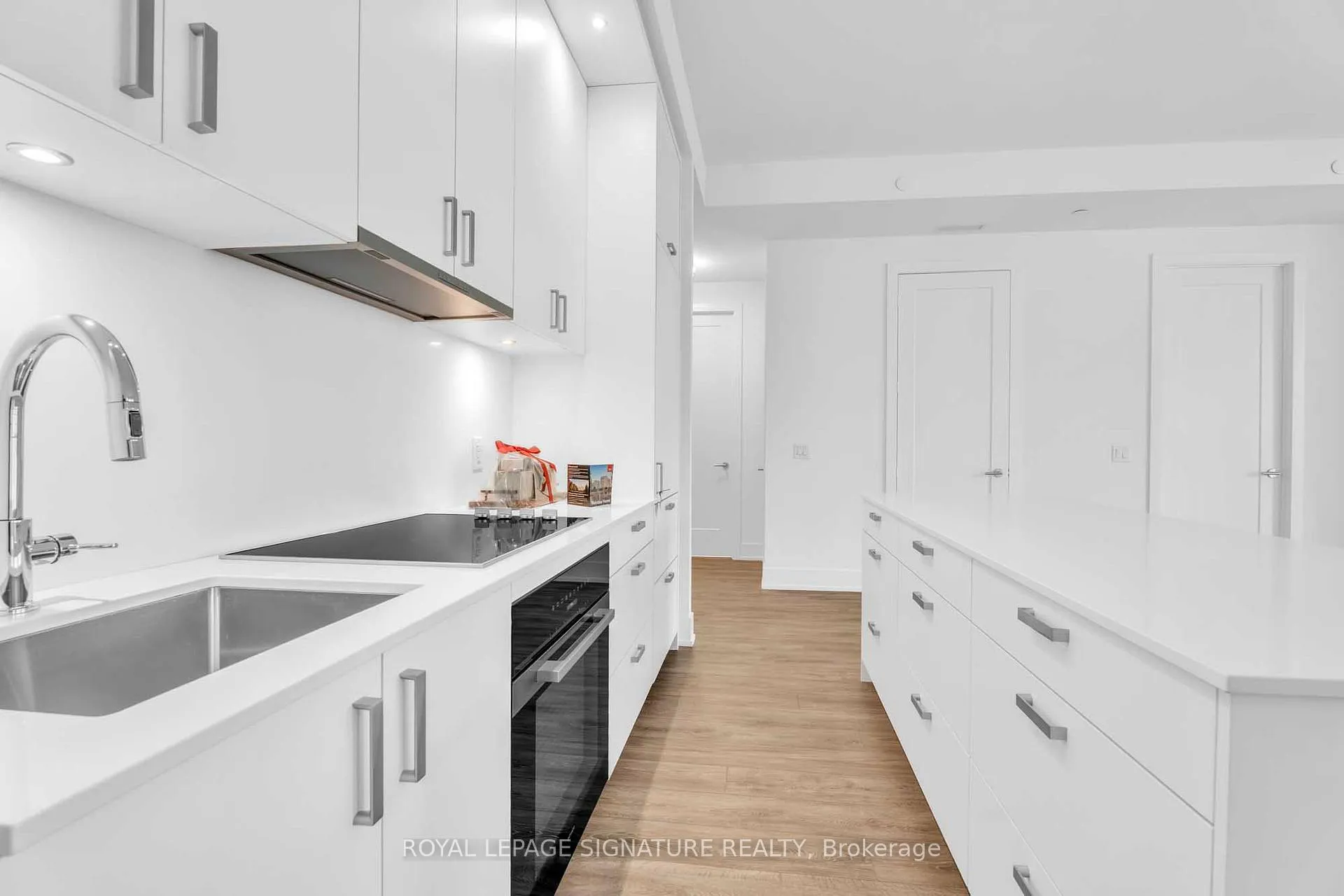 Photo 6 of Unit 516, 399 Royal Orchard Boulevard, Markham, Royal Orchard — HOMEH