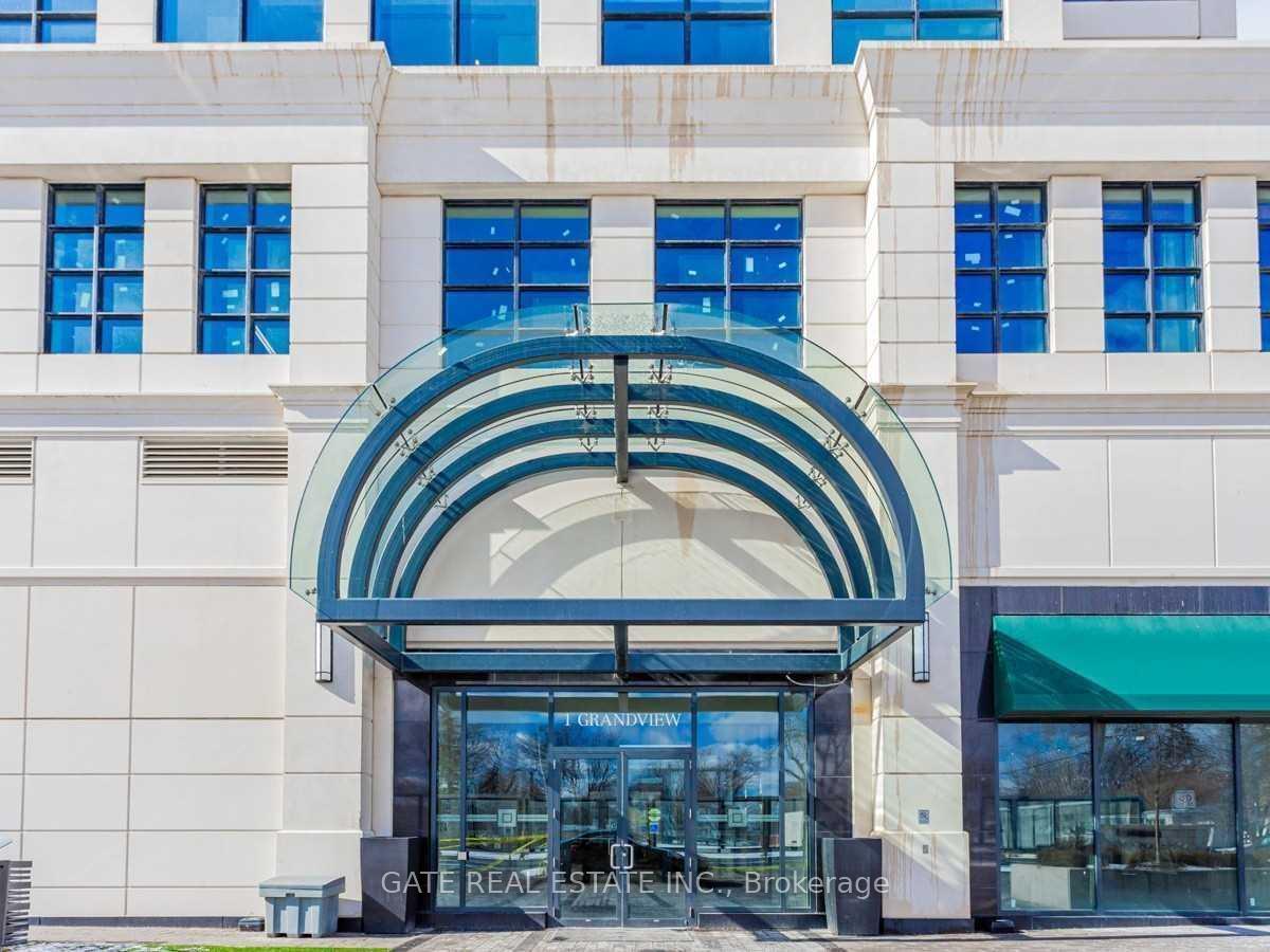 Front of Unit 912, 1 Grandview Avenue