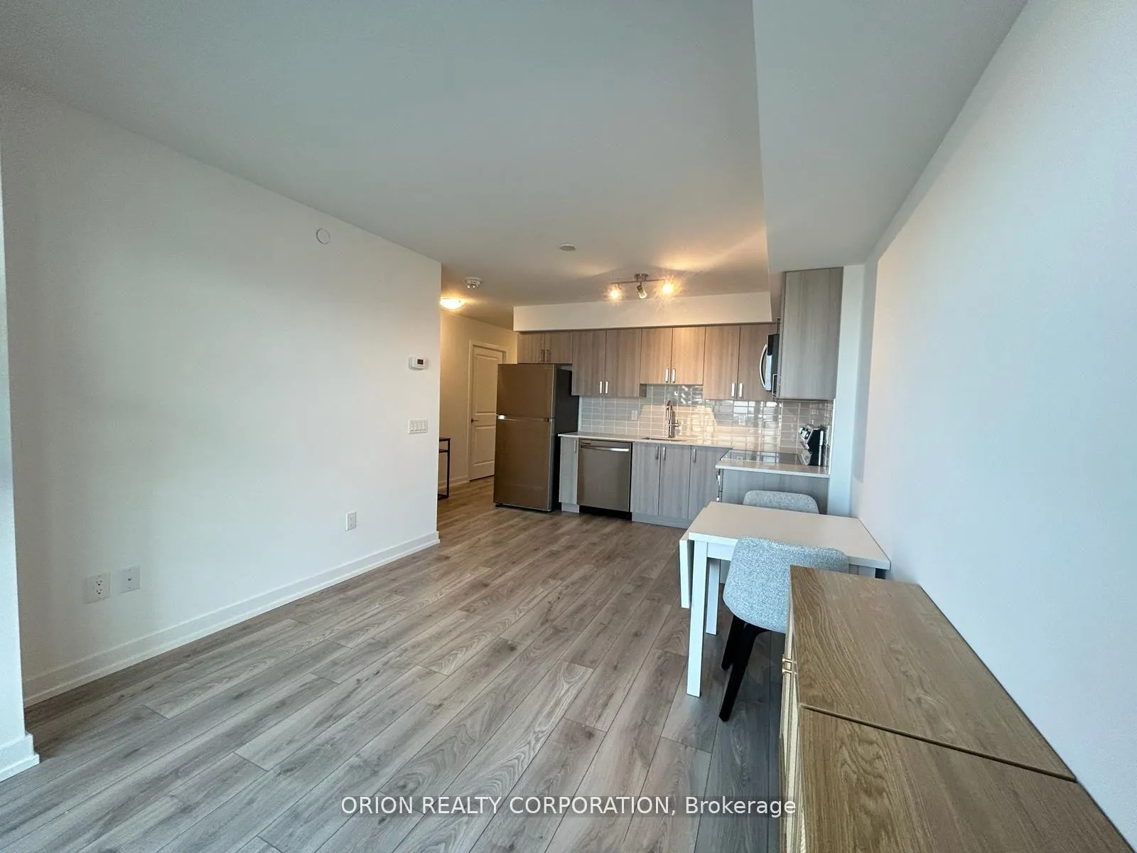 Photo 8 of Unit 811, 1455 Celebration Drive, Pickering, Bay Ridges — HOMEH